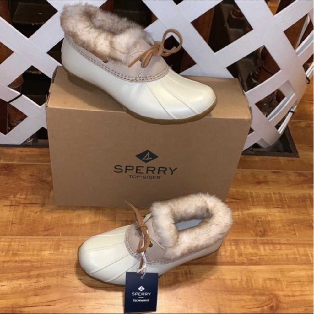 Sperry Saltwater 1-Eye Cozy Boots